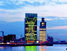 荷蘭照明新地標(biāo)！荷蘭皇家KPN電信大廈的融景打造！